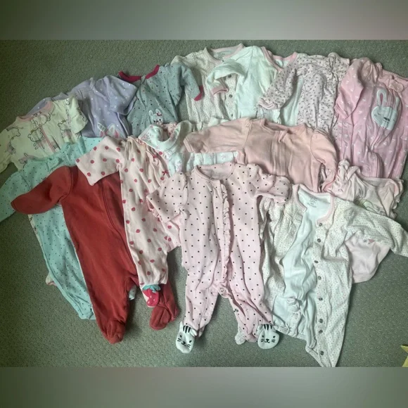 Huge lot of girls sleepers 0-3m - imperfect - Picture 1 of 5